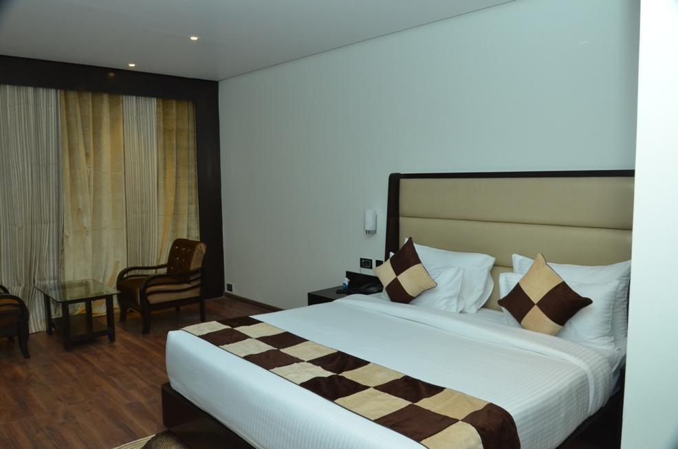 Hotel Vennington Court Rāipur Kültér fotó