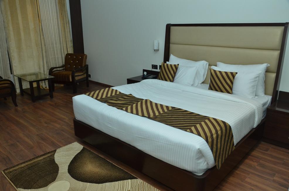 Hotel Vennington Court Rāipur Kültér fotó